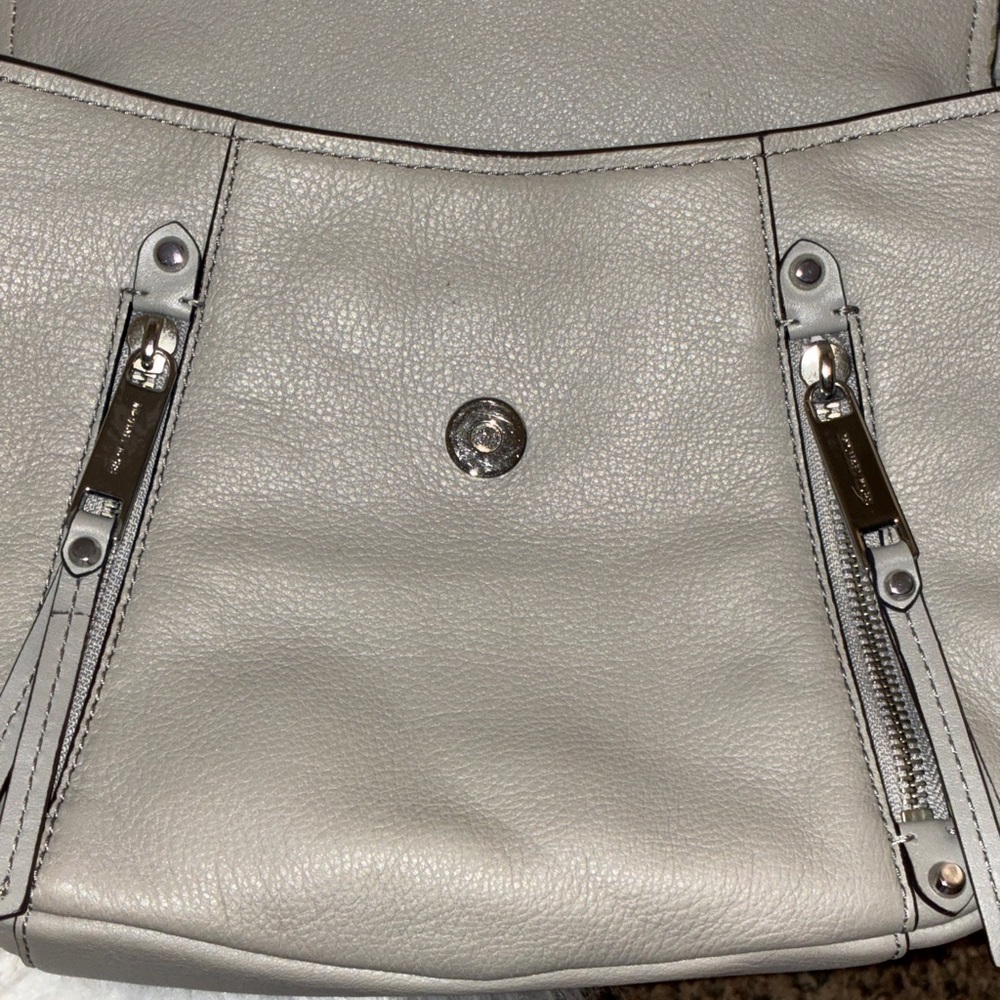 NWT Michael Michael Kors EVIE Grey Shoulder Bag - Picture 8 of 10